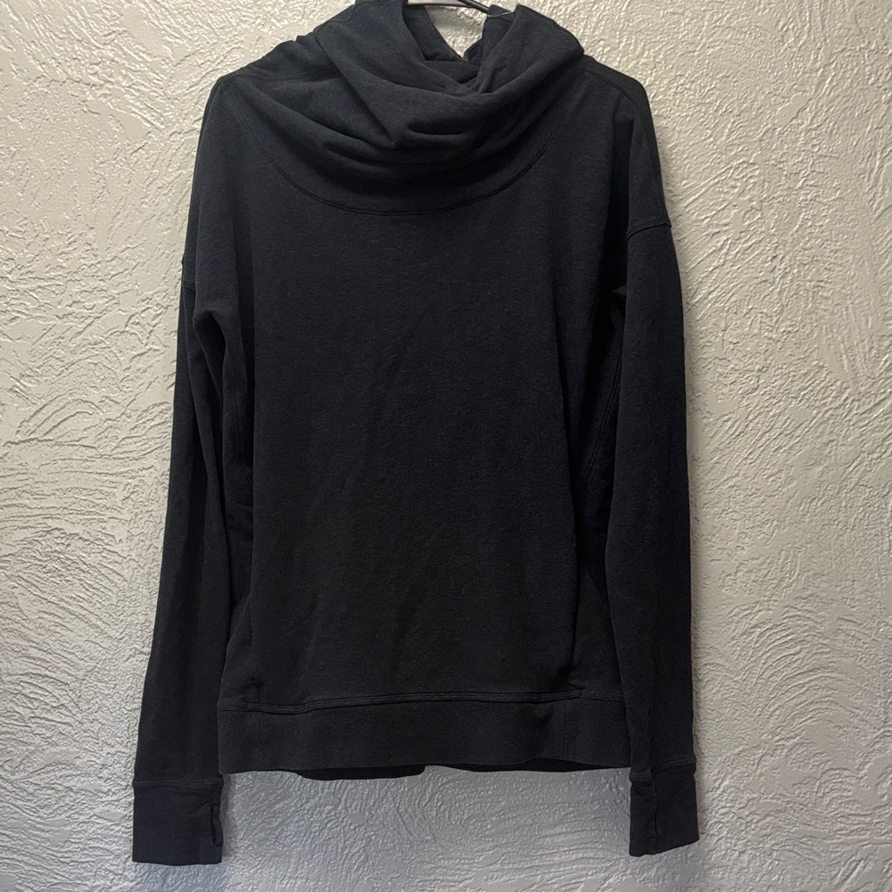 Lululemon - Picture 2 of 5